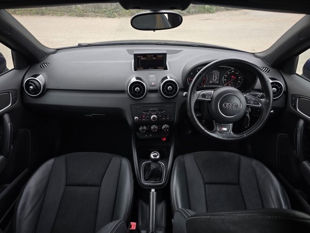 2013 AUDI A1 - Photo 11