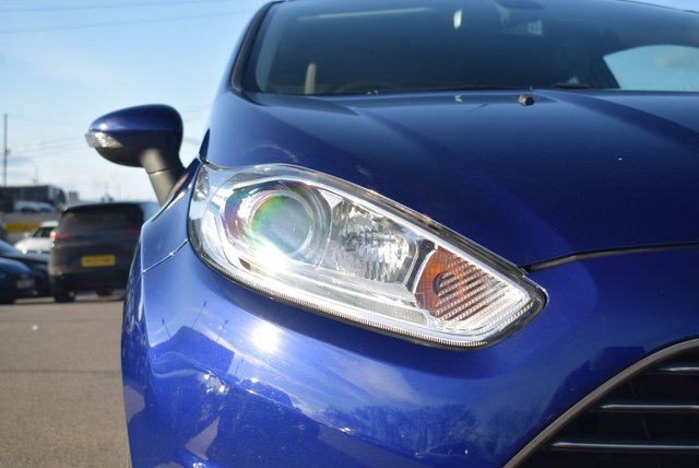 2017 FORD FIESTA - Photo 7