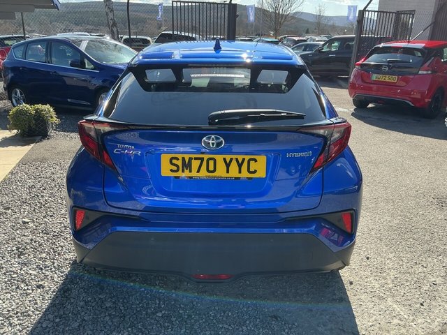 2021 TOYOTA C-HR - Photo 7