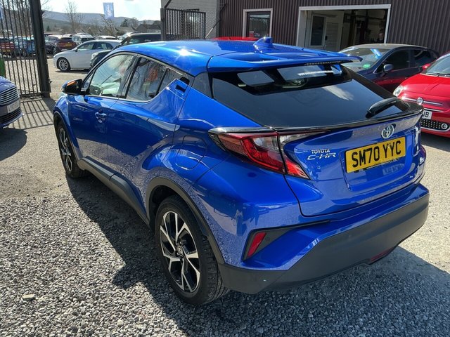 2021 TOYOTA C-HR - Photo 9