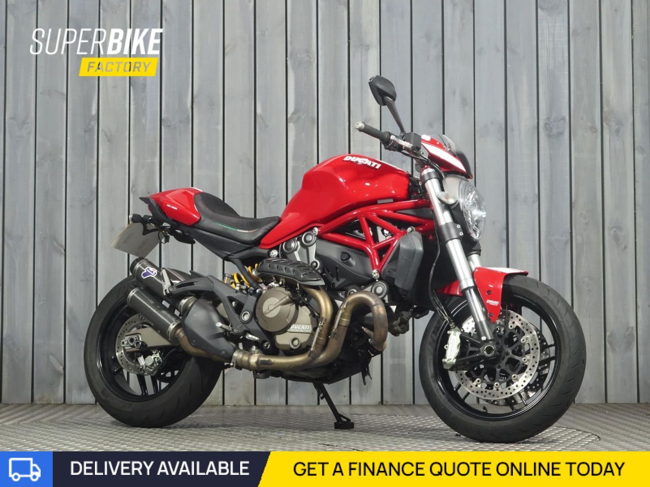 DUCATI MONSTER 821MONSTER 821
