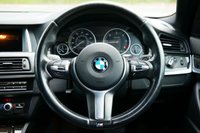 USED 2013 63 BMW 5 SERIES 2.0 520d M Sport Saloon 4dr Diesel Auto Euro 6 (s/s) (184 ps) SOPHISTO GREY METALLIC PAINTWORK + REVERSE CAMERA + HEATED SEATS