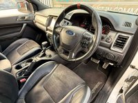 USED 2020 70 FORD RANGER 2.0 ECOBLUE RAPTOR PICKUP DOUBLE CAB 4DR DIESEL AUTO 4WD EURO 6 (S/S) (213 PS) NAV NO VAT - FULL SERVICE HISTORY - WET BELT JUST BEEN DONE - GENUINE  RAPTOR - EURO 6  - HPI CHECK ALL CLEAR - ULEZ / CAZ / LEZ COMPLIANT - AUTOMATIC - METTALIC WHITE PAINTWORK - DOUBLE CAB - SPORT SEATS - SAT NAV - REVERSE CAMERA - CRUISE CONTROL - HEATED SEATS - DUAL ZONE CLIMATE - AIR CONDITIONING - DAB / RADIO / BLUETOOTH - BI XENON HEADLIGHTS -  FINANCE AVAILABLE - ZERO DEPOSIT OFFERS - ALL VANS/CARS WELCOME IN PART-EXCHANGE, ANY AGE, ANY MILEAGE, ANY CONDITION