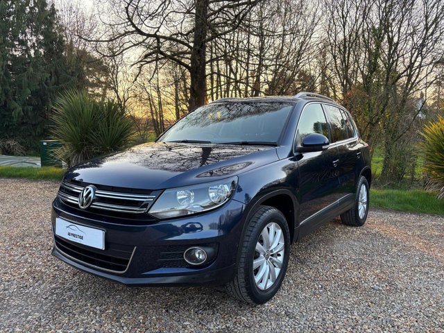 2016 VOLKSWAGEN TIGUAN 2.0 TDI BlueMotion Tech Match SUV 5dr Diesel Manual 4WD Euro 6 (s/s) (150 ps) - Photo 2
