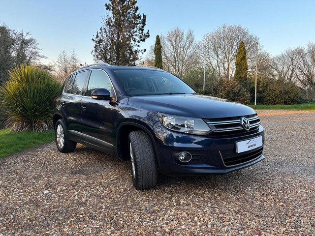 2016 VOLKSWAGEN TIGUAN 2.0 TDI BlueMotion Tech Match SUV 5dr Diesel Manual 4WD Euro 6 (s/s) (150 ps) - Photo 5