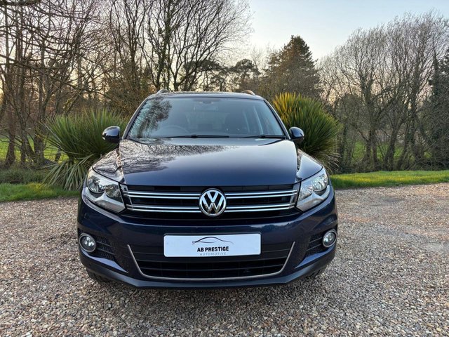 2016 VOLKSWAGEN TIGUAN 2.0 TDI BlueMotion Tech Match SUV 5dr Diesel Manual 4WD Euro 6 (s/s) (150 ps) - Photo 6