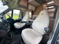 USED 2021 21 MCLOUIS FUSION 331 4 BERTH & 4 TRAVEL SEATS LUXURY MOTORHOME  9 SPEED AUTOMATIC -FIXED BED