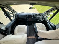 USED 2021 21 MCLOUIS FUSION 331 4 BERTH & 4 TRAVEL SEATS LUXURY MOTORHOME  9 SPEED AUTOMATIC -FIXED BED