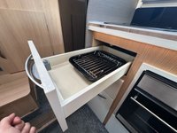 USED 2021 21 MCLOUIS FUSION 331 4 BERTH & 4 TRAVEL SEATS LUXURY MOTORHOME  9 SPEED AUTOMATIC -FIXED BED