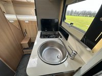 USED 2021 21 MCLOUIS FUSION 331 4 BERTH & 4 TRAVEL SEATS LUXURY MOTORHOME  9 SPEED AUTOMATIC -FIXED BED