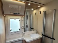 USED 2021 21 MCLOUIS FUSION 331 4 BERTH & 4 TRAVEL SEATS LUXURY MOTORHOME  9 SPEED AUTOMATIC -FIXED BED