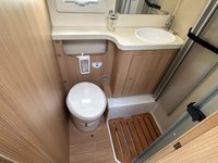 USED 2021 21 MCLOUIS FUSION 331 4 BERTH & 4 TRAVEL SEATS LUXURY MOTORHOME  9 SPEED AUTOMATIC -FIXED BED