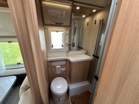 USED 2021 21 MCLOUIS FUSION 331 4 BERTH & 4 TRAVEL SEATS LUXURY MOTORHOME  9 SPEED AUTOMATIC -FIXED BED