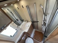 USED 2021 21 MCLOUIS FUSION 331 4 BERTH & 4 TRAVEL SEATS LUXURY MOTORHOME  9 SPEED AUTOMATIC -FIXED BED