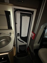 USED 2021 21 MCLOUIS FUSION 331 4 BERTH & 4 TRAVEL SEATS LUXURY MOTORHOME  9 SPEED AUTOMATIC -FIXED BED