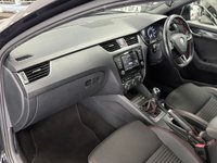 USED 2017 66 SKODA OCTAVIA 2.0 TDI vRS Estate 5dr Diesel Manual Euro 6 (s/s) (SNav) (184 ps) 1 FORMER KEEPER - 8 SERVICES