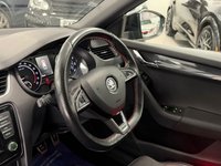 USED 2017 66 SKODA OCTAVIA 2.0 TDI vRS Estate 5dr Diesel Manual Euro 6 (s/s) (SNav) (184 ps) 1 FORMER KEEPER - 8 SERVICES