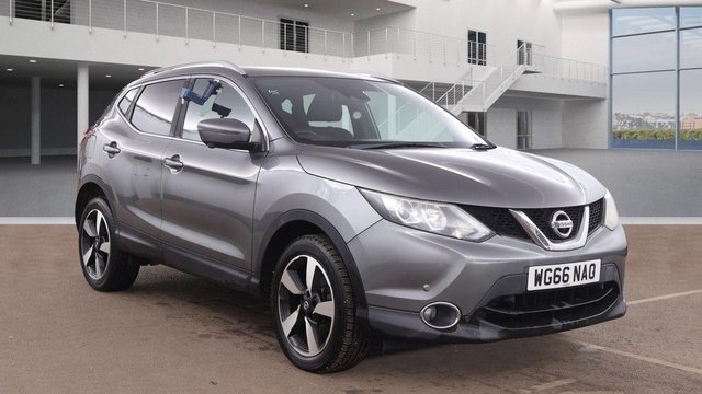 View our NISSAN QASHQAI