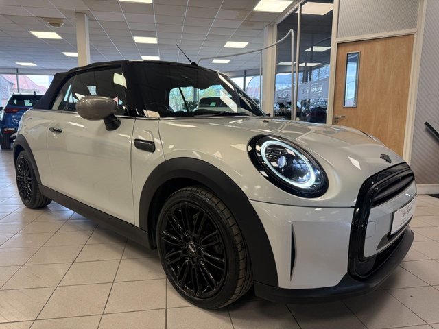 View our MINI Convertible 1.5 Cooper Exclusive Convertible 2dr Petrol Steptronic Euro 6 (s/s) (136 ps)