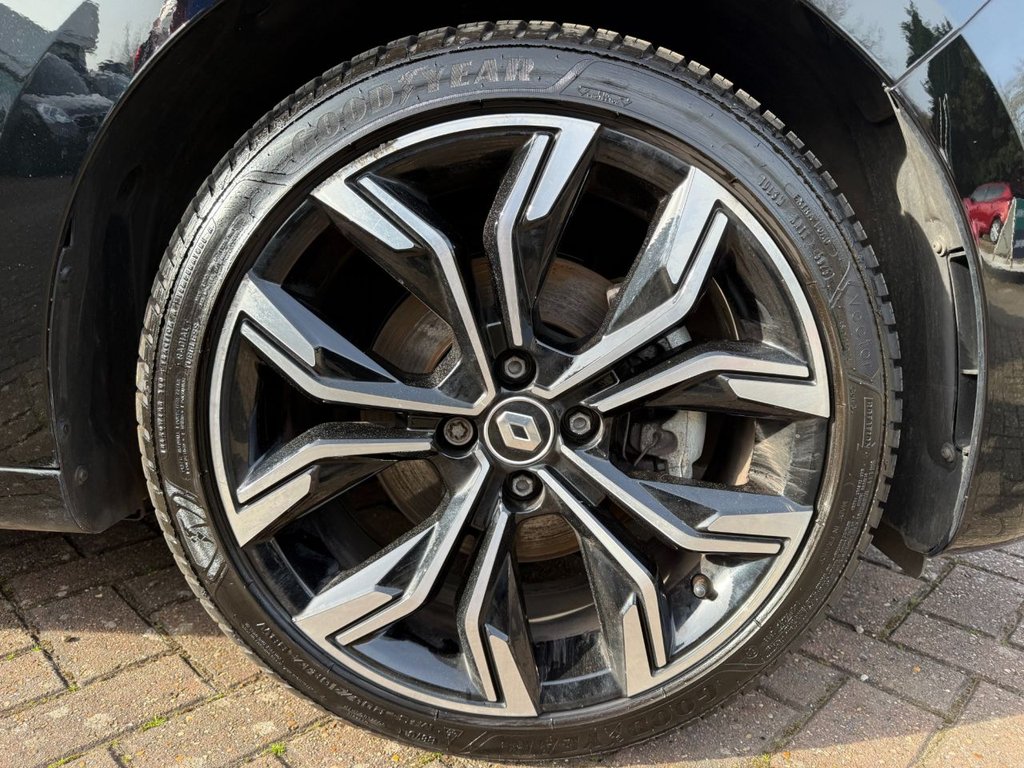 USED 2023 23 RENAULT CLIO 1.6 E-TECH Techno Hatchback 5dr Petrol Hybrid Auto Euro 6 (s/s) (145 ps) ABSOLUTELY STUNNING THROUGHOUT