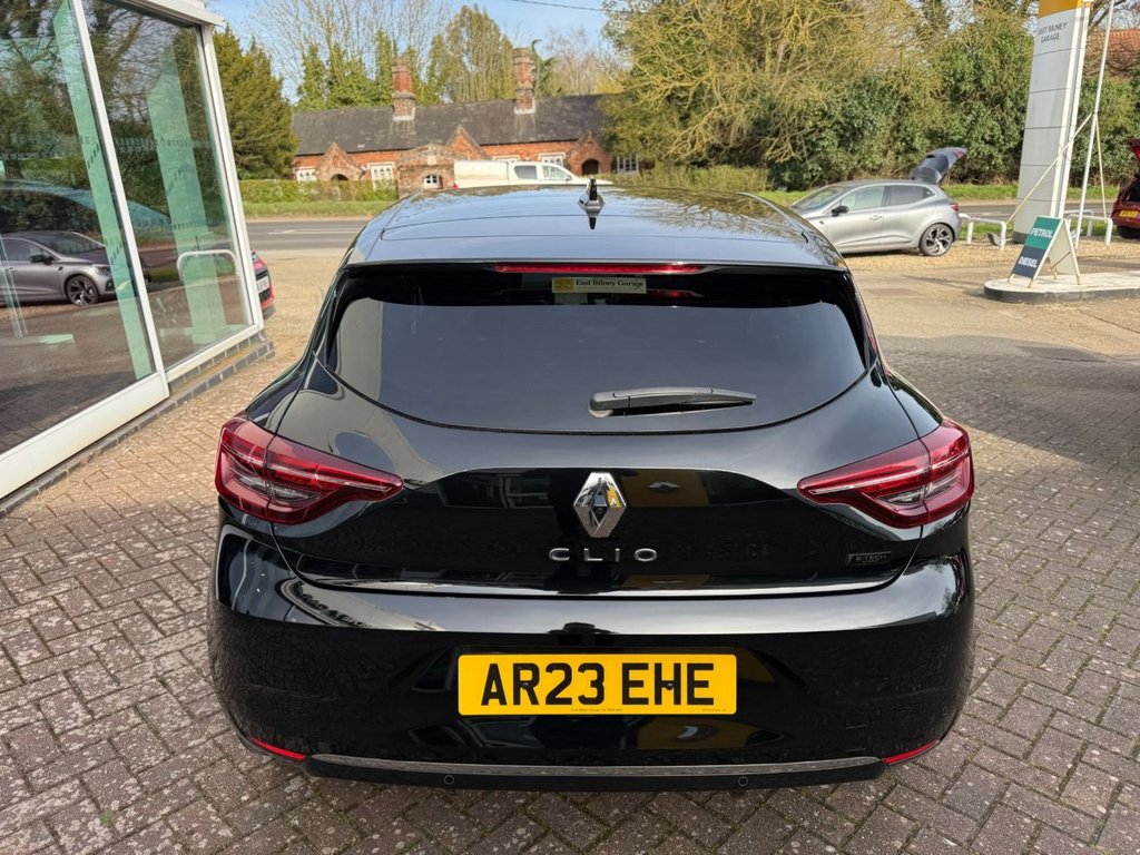 USED 2023 23 RENAULT CLIO 1.6 E-TECH Techno Hatchback 5dr Petrol Hybrid Auto Euro 6 (s/s) (145 ps) ABSOLUTELY STUNNING THROUGHOUT