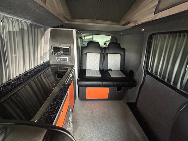 View our VOLKSWAGEN TRANSPORTER SPORTLINE