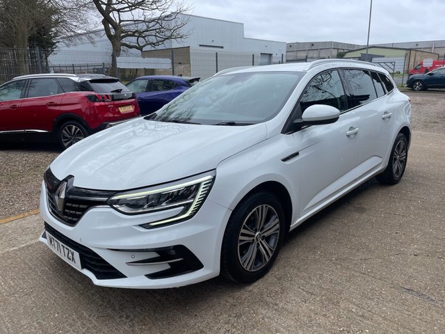 2022 RENAULT MEGANE - Photo 4