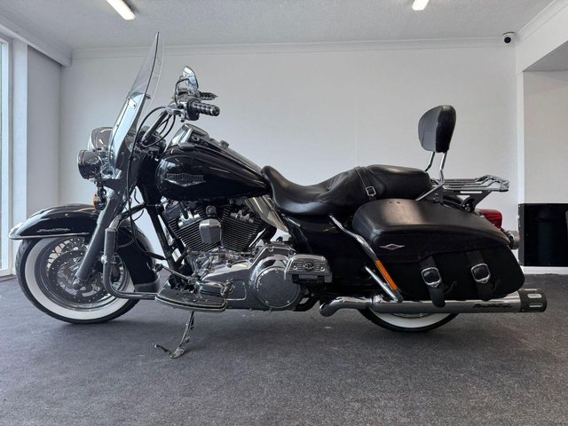 View our HARLEY-DAVIDSON TOURING