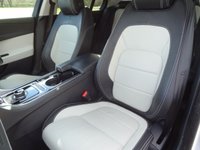 USED 2016 66 JAGUAR XE 2.0d R-Sport Saloon 4dr Diesel Auto Euro 6 (s/s) (180 ps) KEYLESS ENTRY AND POWER CLOSE BOOT 