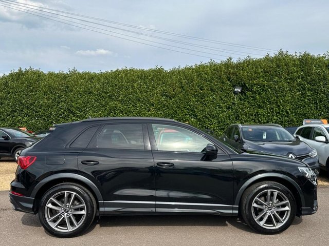 View our AUDI Q3