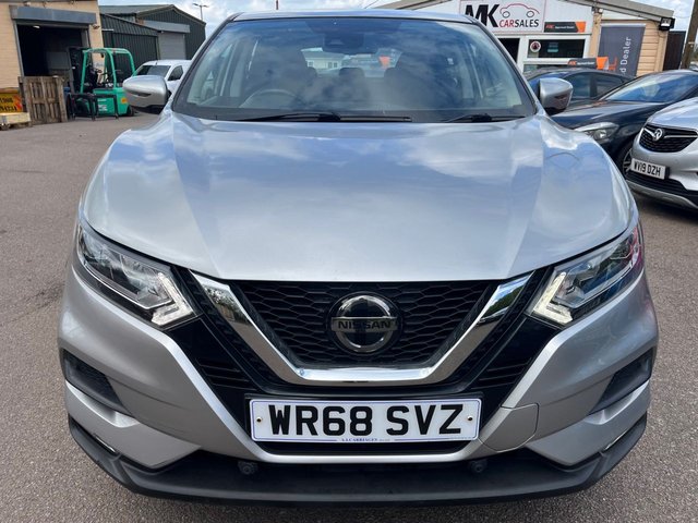 View our NISSAN QASHQAI