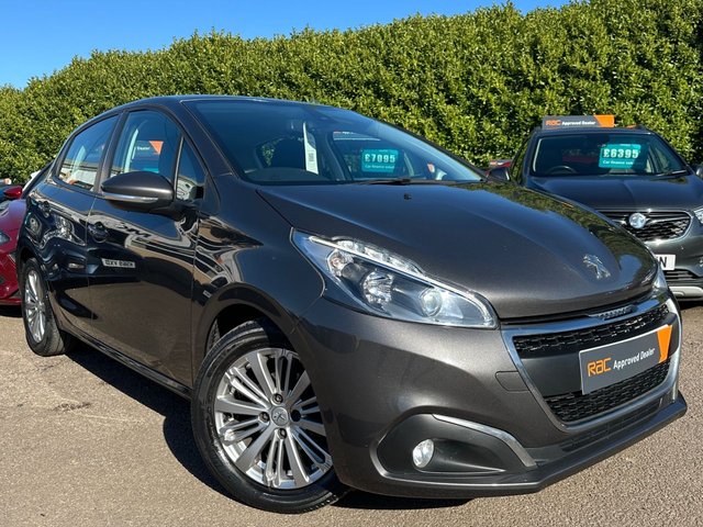 View our PEUGEOT 208