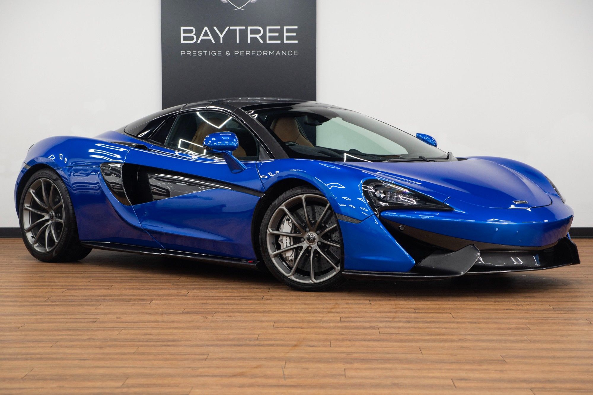 USED 2017 X MCLAREN 570S 3.8T V8 Spider 2dr Petrol SSG Euro 6 (s/s) (570 ps) 