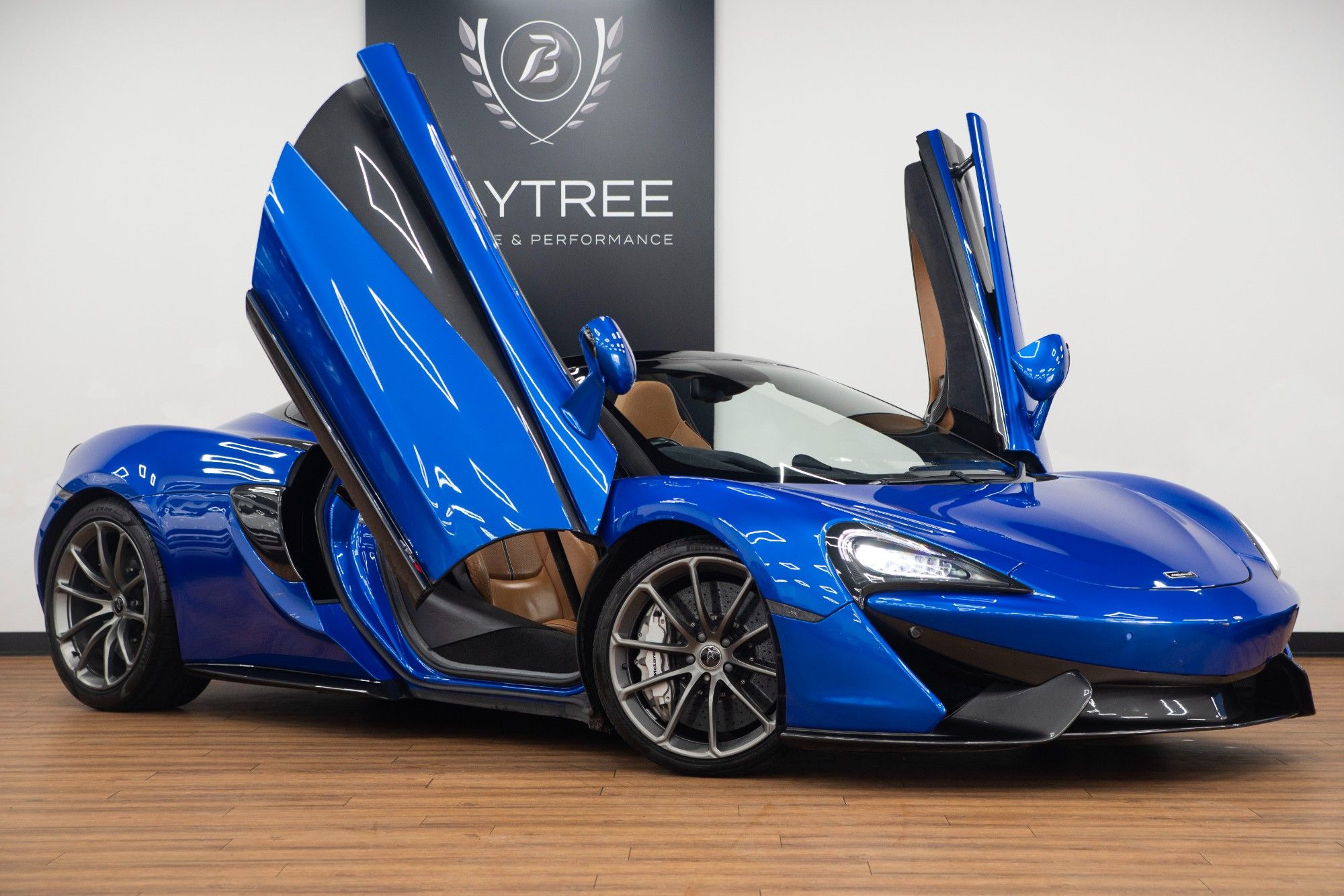 USED 2017 X MCLAREN 570S 3.8T V8 Spider 2dr Petrol SSG Euro 6 (s/s) (570 ps) 