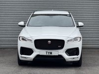 USED 2017 67 JAGUAR F-PACE 3.0 D300 V6 S SUV 5dr Diesel Auto AWD Euro 6 (s/s) (300 ps) WHITE+BLACKPACK+LOADED