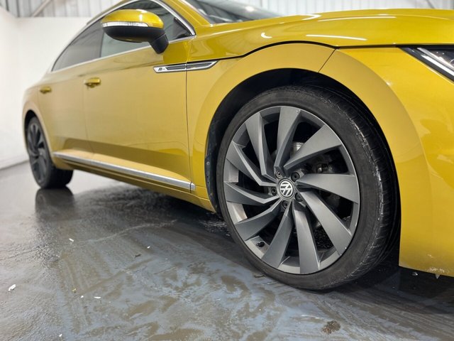 VOLKSWAGEN ARTEON 2.0 TDI R-Line Fastback 5dr Diesel DSG Euro 6 (s/s) (150 ps) - Photo 9
