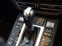 USED 2020 20 PORSCHE MACAN 2.0T SUV 5dr Petrol PDK 4WD Euro 6 (s/s) (245 ps) 