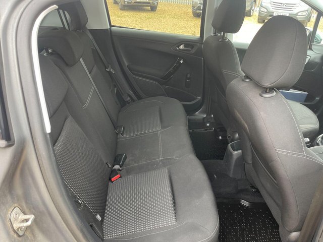 2016 PEUGEOT 208 - Photo 9