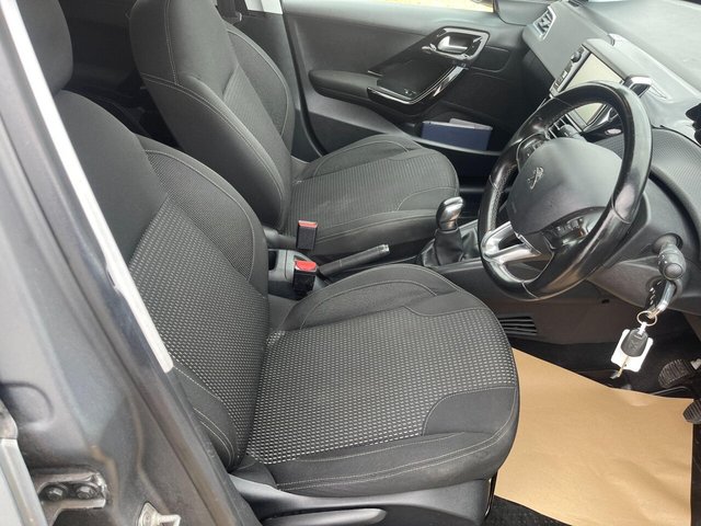 2016 PEUGEOT 208 - Photo 7