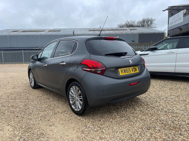 2016 PEUGEOT 208 - Photo 4