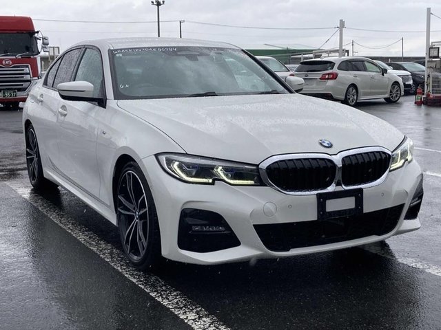 View our BMW 3 SERIES