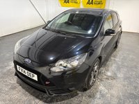 USED 2014 14 FORD FOCUS 2.0T EcoBoost ST-3 Hatchback 5dr Petrol Manual Euro 5 (s/s) (250 ps) Air conditioning / Climate-Full leather Recaro-DAB Radio-Privacy-Park sensors-18