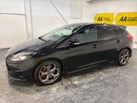 USED 2014 14 FORD FOCUS 2.0T EcoBoost ST-3 Hatchback 5dr Petrol Manual Euro 5 (s/s) (250 ps) Air conditioning / Climate-Full leather Recaro-DAB Radio-Privacy-Park sensors-18