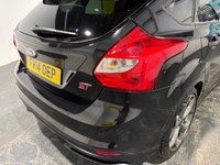 USED 2014 14 FORD FOCUS 2.0T EcoBoost ST-3 Hatchback 5dr Petrol Manual Euro 5 (s/s) (250 ps) Air conditioning / Climate-Full leather Recaro-DAB Radio-Privacy-Park sensors-18