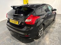 USED 2014 14 FORD FOCUS 2.0T EcoBoost ST-3 Hatchback 5dr Petrol Manual Euro 5 (s/s) (250 ps) Air conditioning / Climate-Full leather Recaro-DAB Radio-Privacy-Park sensors-18