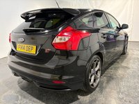 USED 2014 14 FORD FOCUS 2.0T EcoBoost ST-3 Hatchback 5dr Petrol Manual Euro 5 (s/s) (250 ps) Air conditioning / Climate-Full leather Recaro-DAB Radio-Privacy-Park sensors-18