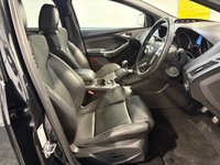 USED 2014 14 FORD FOCUS 2.0T EcoBoost ST-3 Hatchback 5dr Petrol Manual Euro 5 (s/s) (250 ps) Air conditioning / Climate-Full leather Recaro-DAB Radio-Privacy-Park sensors-18