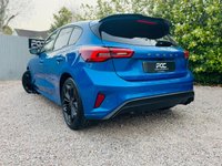 USED 2022 72 FORD FOCUS 1.0T EcoBoost MHEV ST-Line Vignale Hatchback 5dr Petrol Hybrid Manual Euro 6 (s/s) (155 ps) Award Winning Used Car Dealer Essex