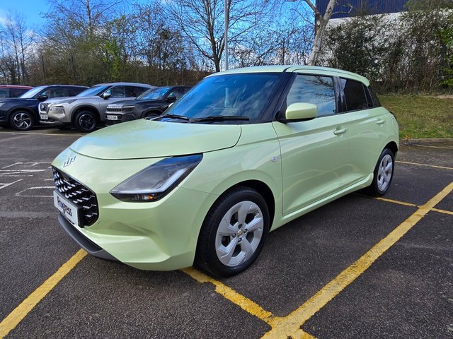 2025 SUZUKI SWIFT - Photo 6