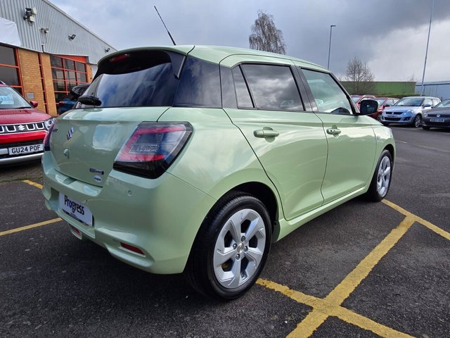 2025 SUZUKI SWIFT - Photo 10